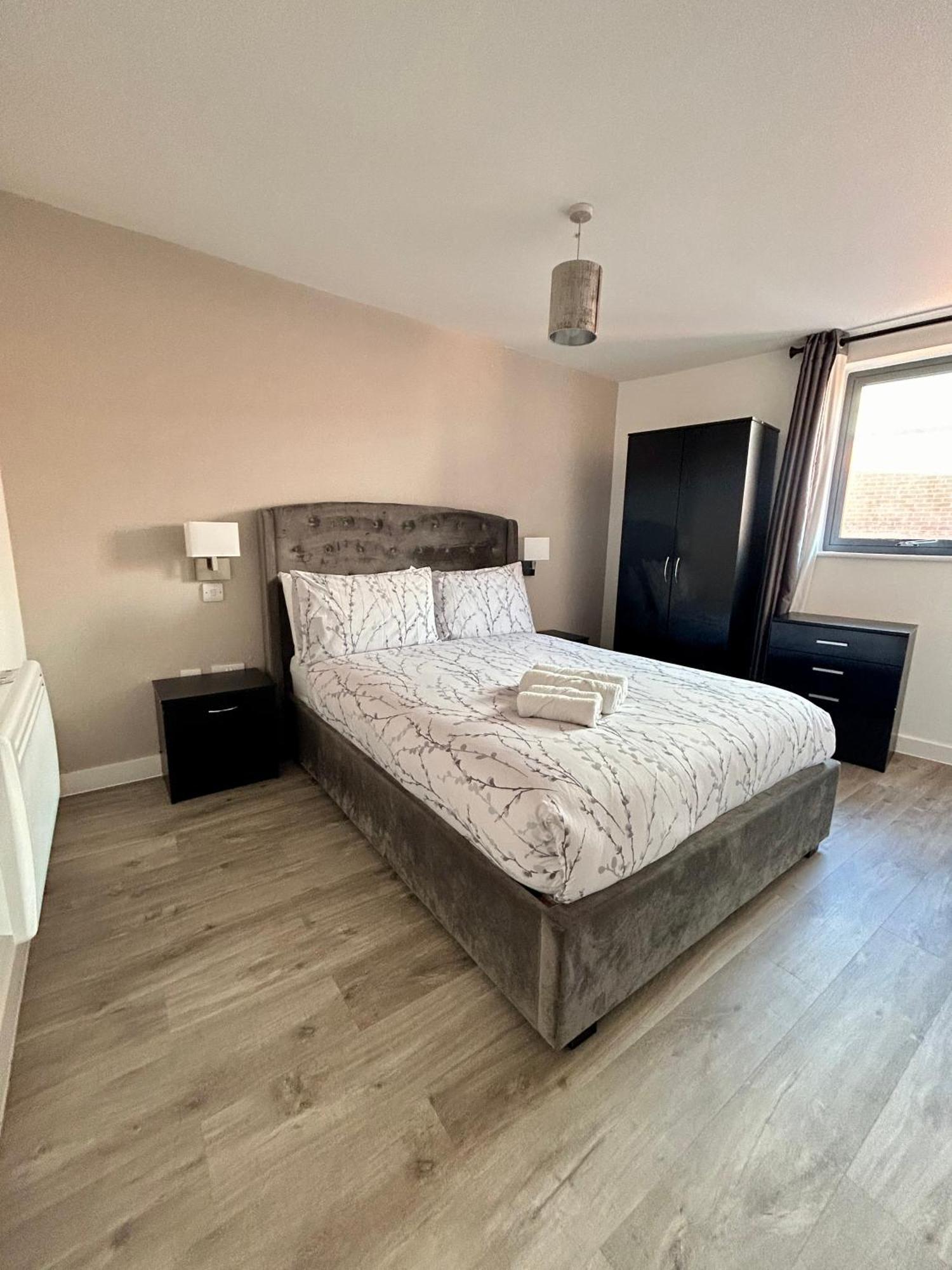 Апартаменты Centre 2 Bed With A Balcony *