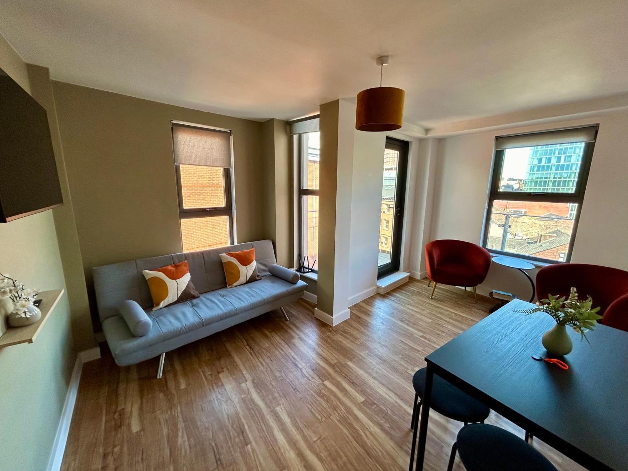 Centre 2 Bed With A Balcony Манчестер
